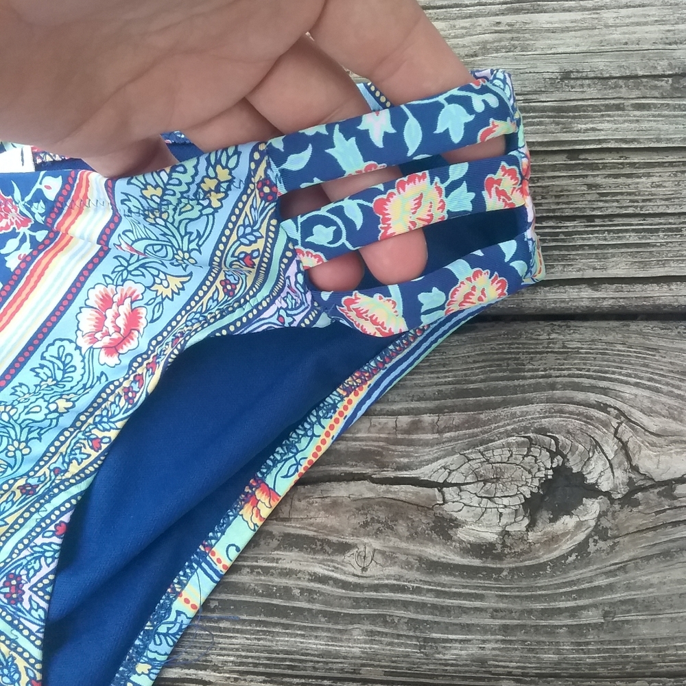 NWT bikini bottoms - Picture 2 of 5